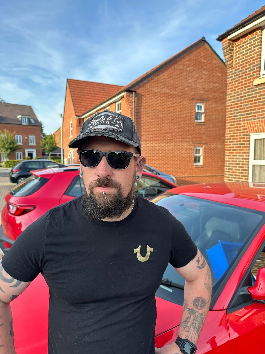 Customer photo review of U&C Wayfarer Sunglasses