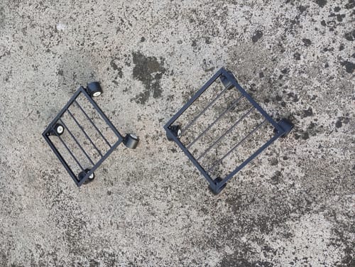 Customer photo review of United Crafts Rozy Wheel Pot Stands for Planters