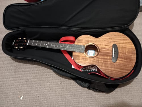 Customer photo review of Kala Contour All Solid Gloss Acacia Baritone Ukulele w/ Bag (KA-CT-SA-BG)