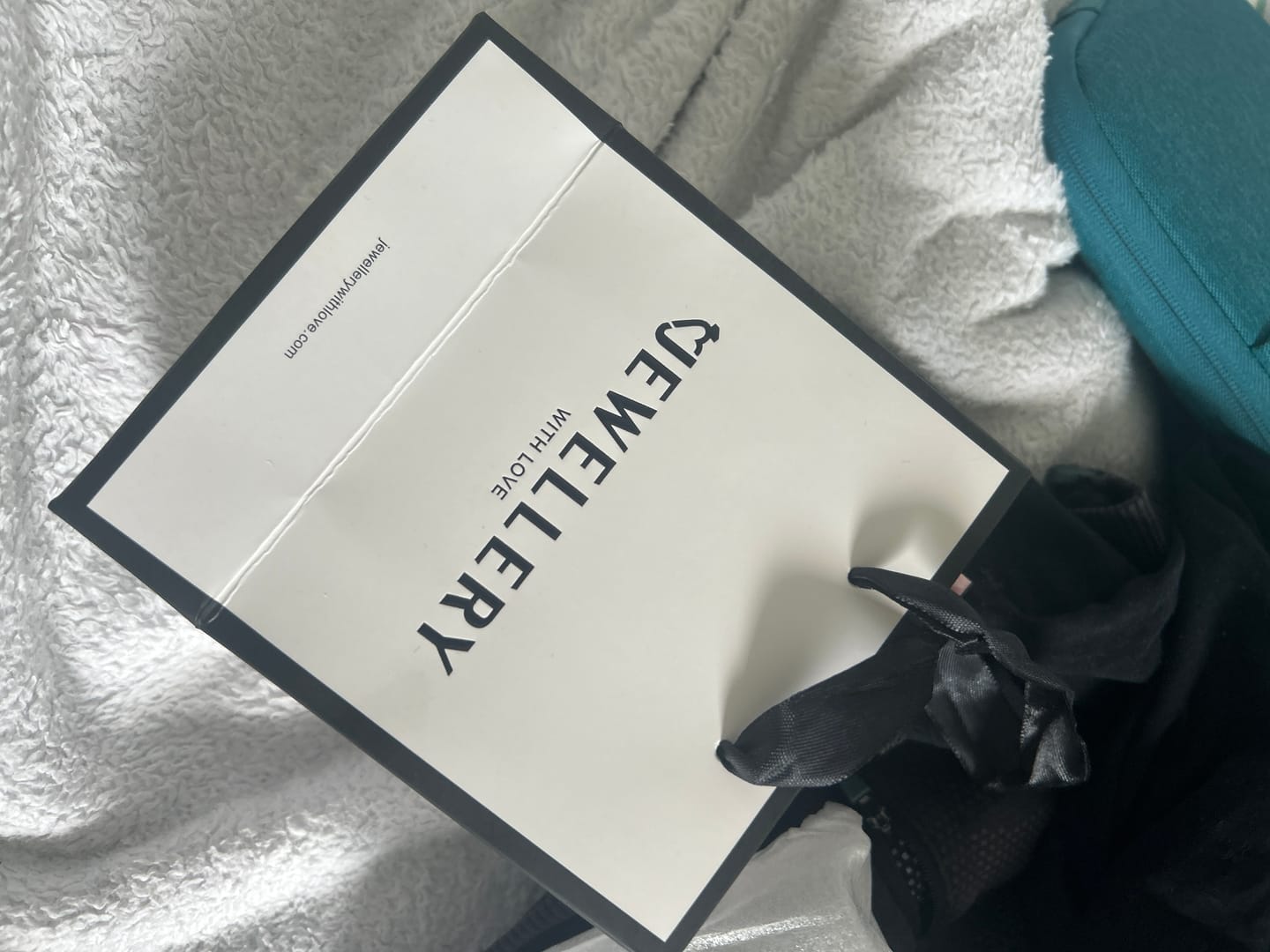 Customer photo review of Premium Gift Bag with Luxury Tissue Wrap & Polishing Cloth