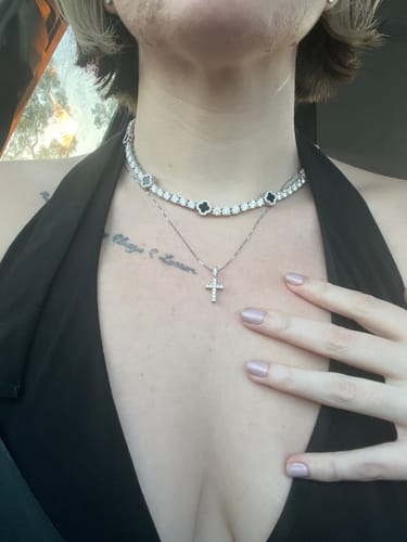 Customer photo review of 5MM Agate Moissanite Tennis Chain 14K Gold