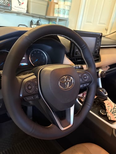 Customer photo review of Toyota Corolla RAV4 Camry Avalon RAV4 Crown Venza 2017-2025