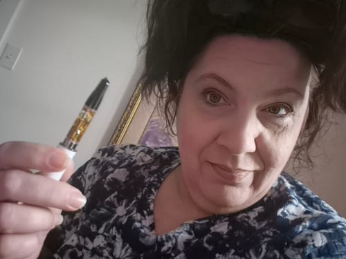 Customer photo review of 1 Gram Delta-8 THC Full Spectrum Vape Cartridge | Purple Haze - Indica