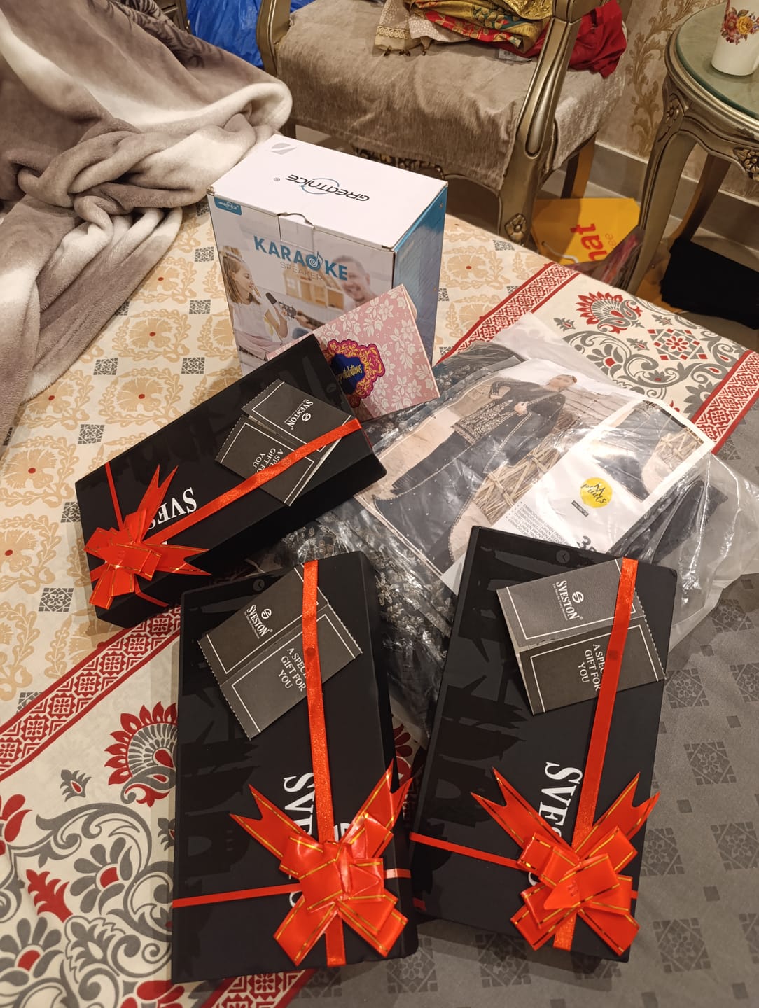 Customer photo review of Gift Wrapping