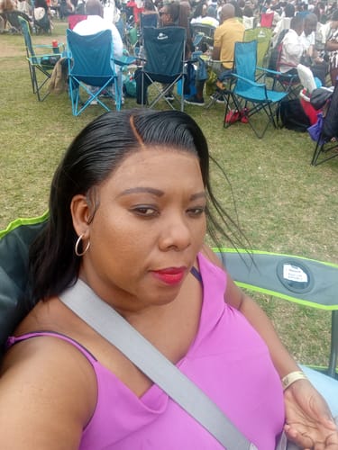 Customer photo review of Brazilian Lace Front Wig - Straight - 8"