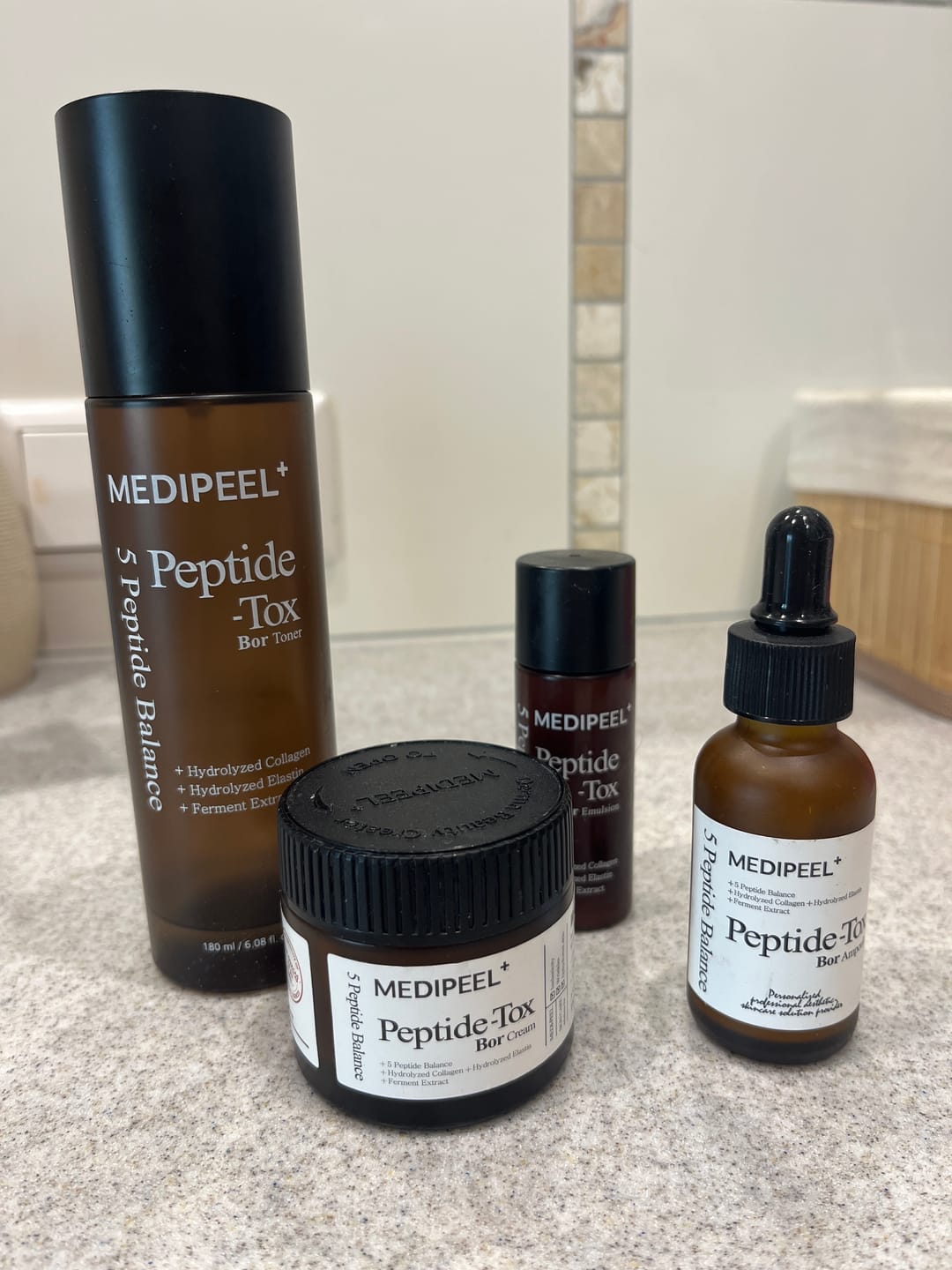 Customer photo review of Atjaunojošs toniks ar retinolu un kolagēnu Medi-Peel Retinol Collagen Lifting Toner