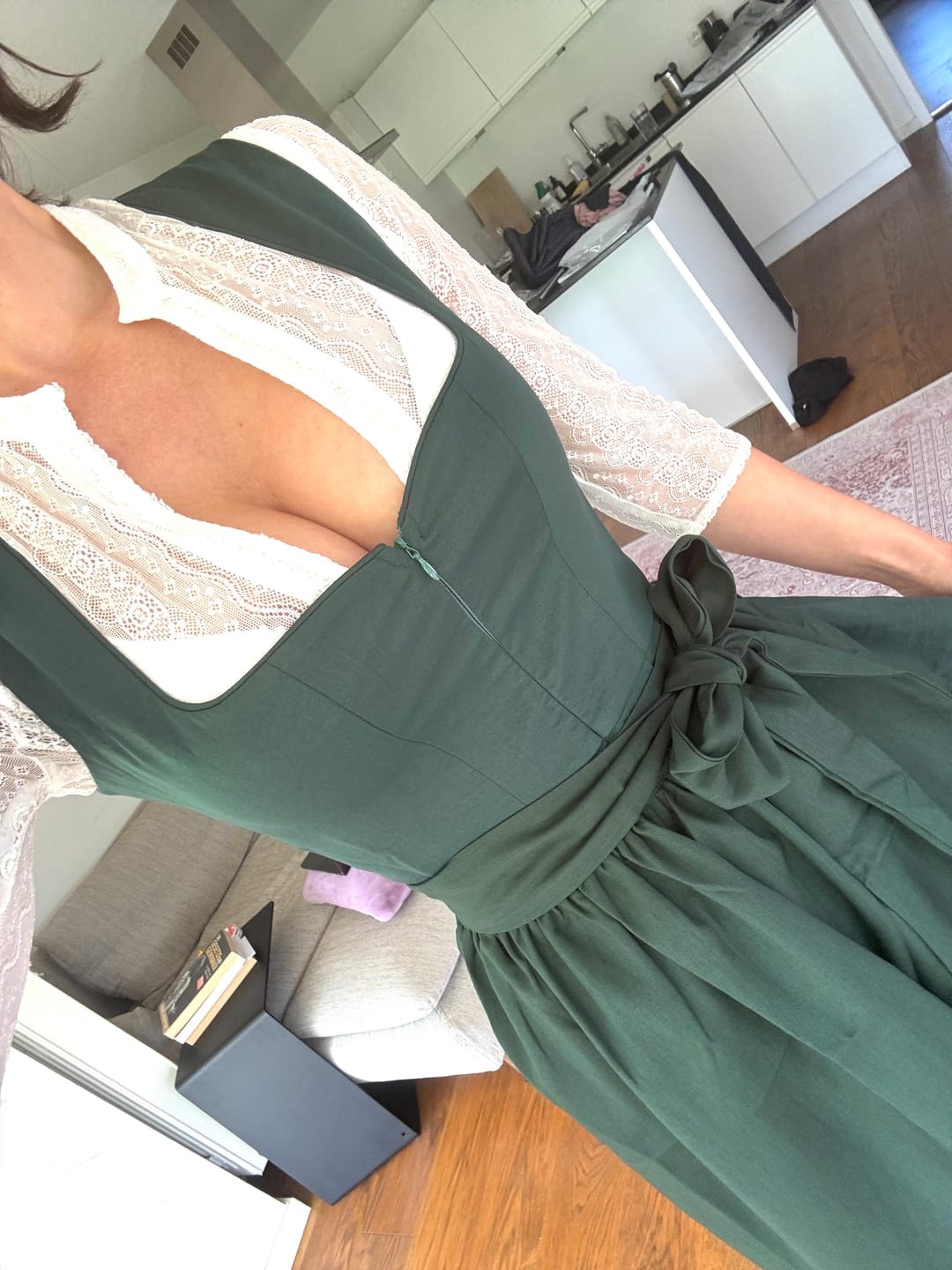 Customer photo review of Grün Herz-Ausschnitt traditionell Dirndl