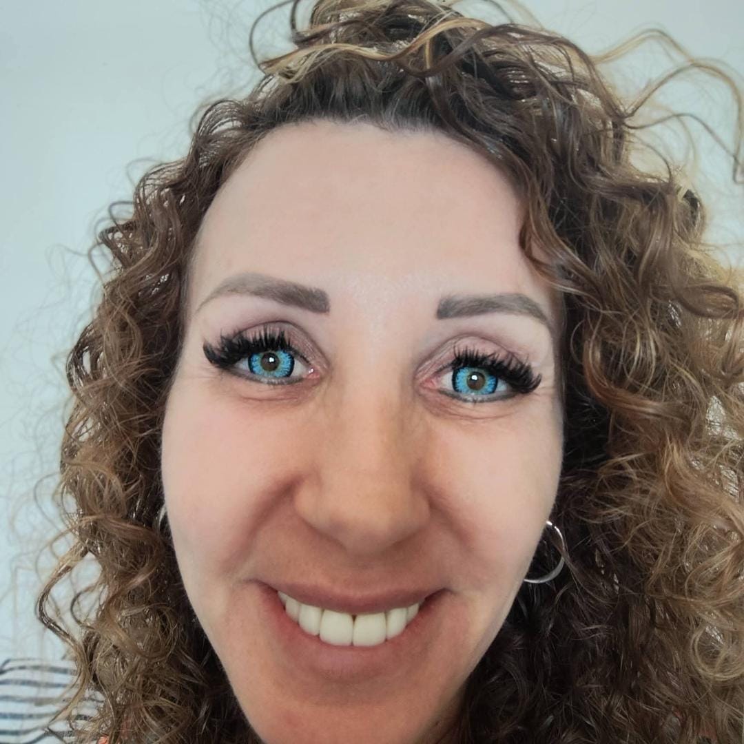 Customer photo review of Original Portable Colored Contact Lens Case