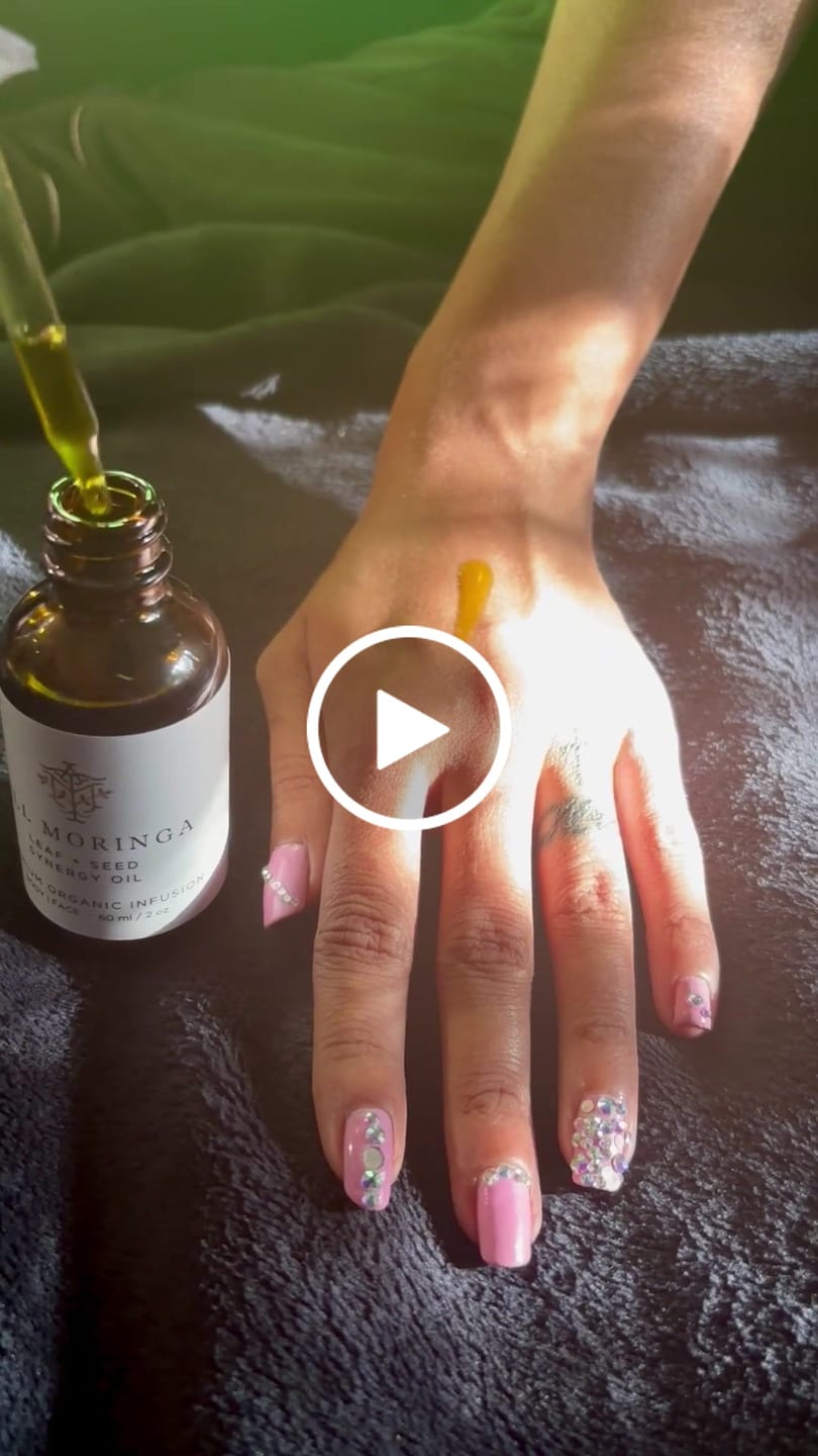 Customer video review of Moringa Leaf + Seed Whole-Plant Nutrition Oil –  Face & Body Oil for Damage Sensitive, Skin Repair 2oz