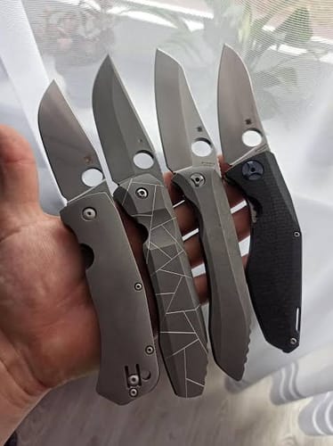 Customer photo review of Mystery Knives Box™