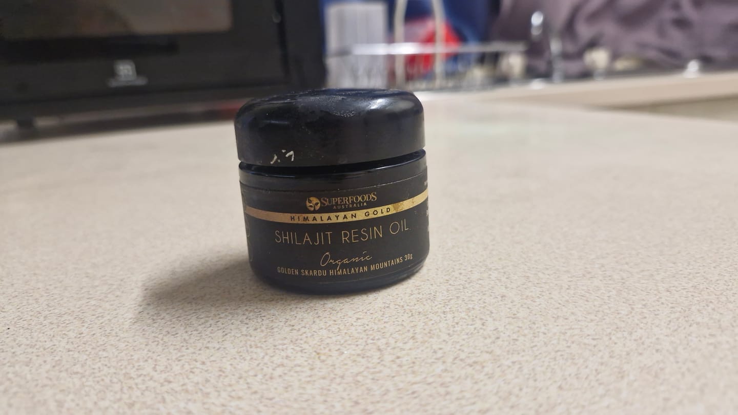 Customer photo review of Shilajit Resin Oil Himalayan Gold