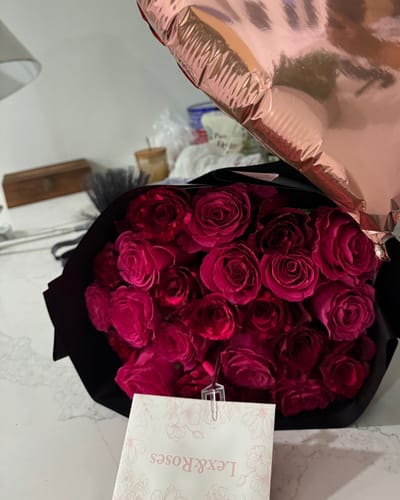 Customer photo review of Red & Hot Pink Rose Bouquet
