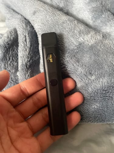 Customer photo review of Disposable Vape Delta 9 Green Crack Indica