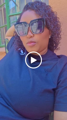 Customer video review of Brazilian Lace Front Wig Deep Wave - 1B - 10"