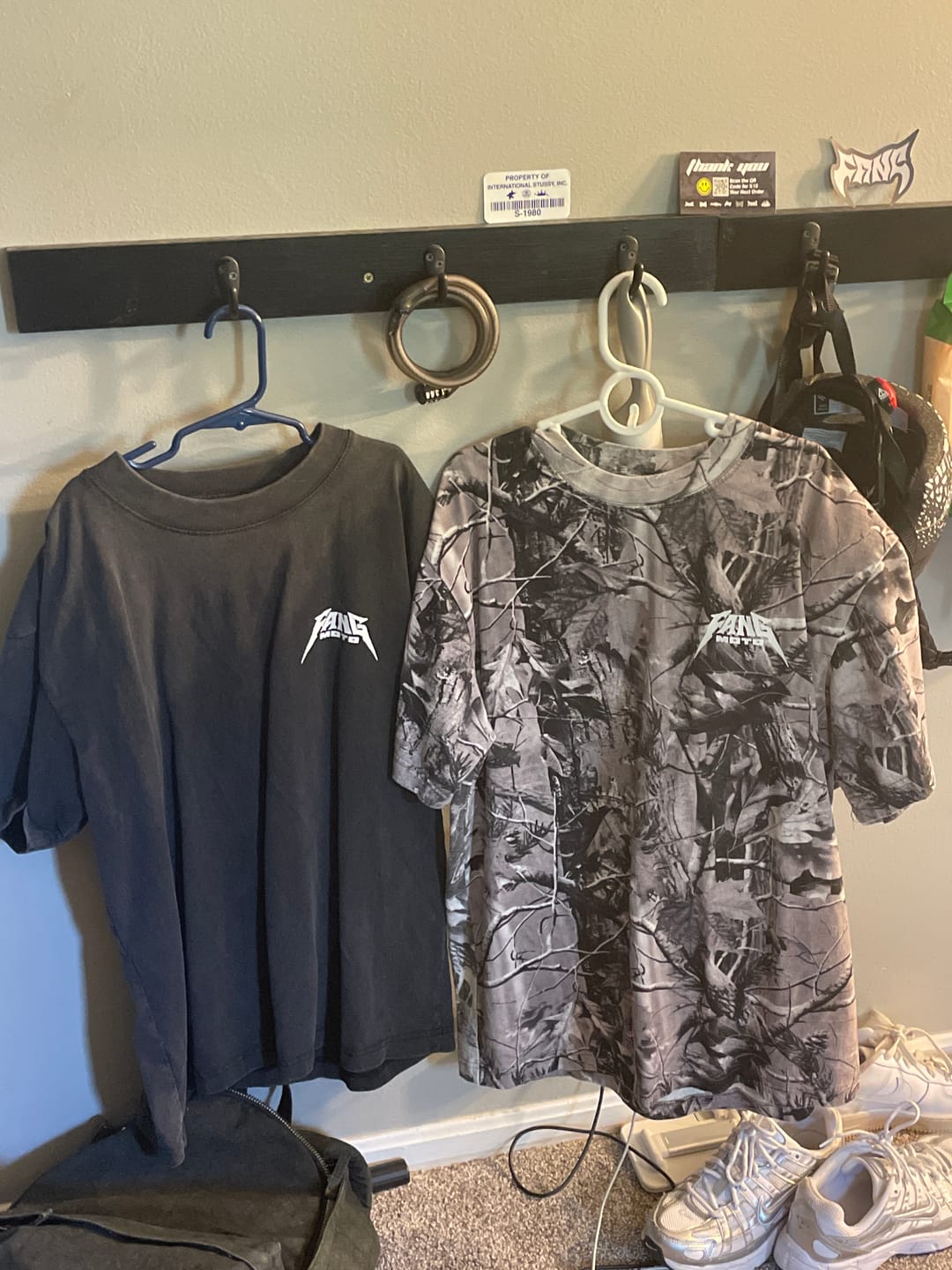 Customer photo review of Black WildStyle Shirt by FANGMOTO™
