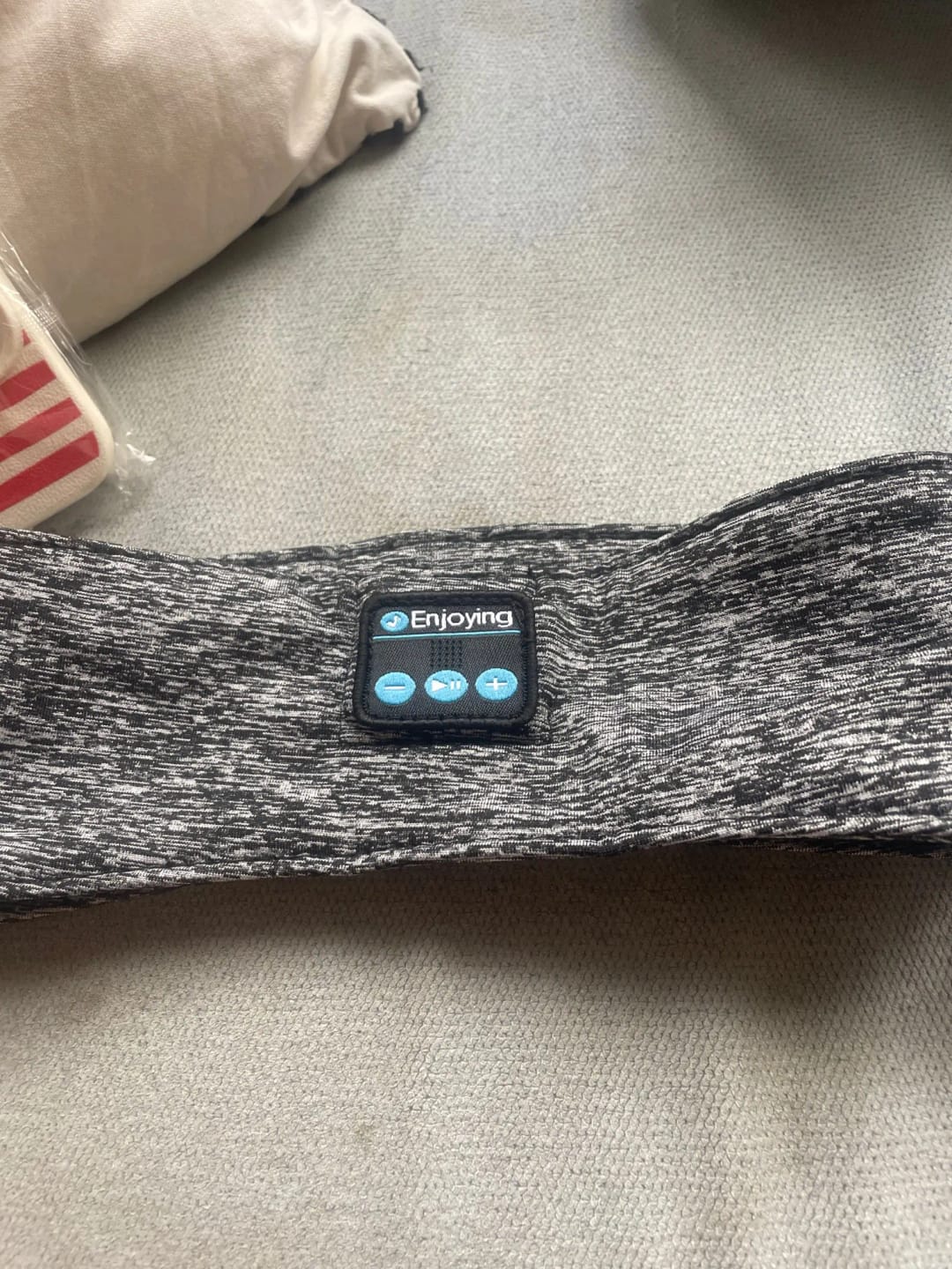 Customer photo review of Sleep Headphones Bluetooth Sports Headband Headphones with HD Stereo