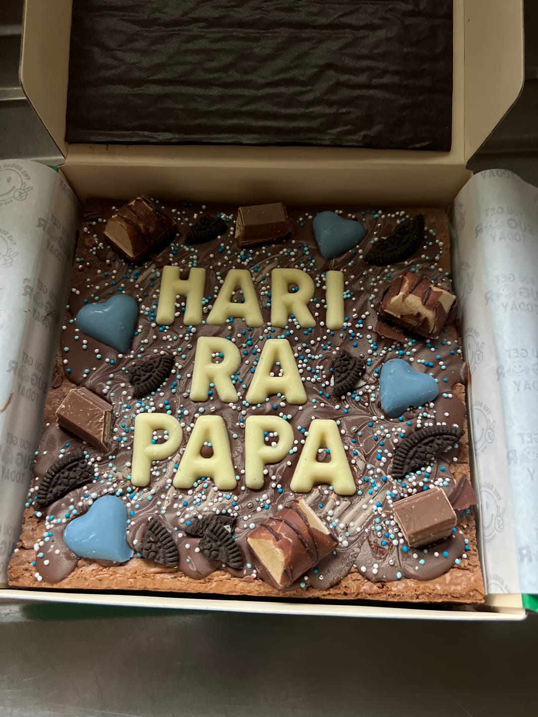 Customer photo review of Custom message fathers day brownie