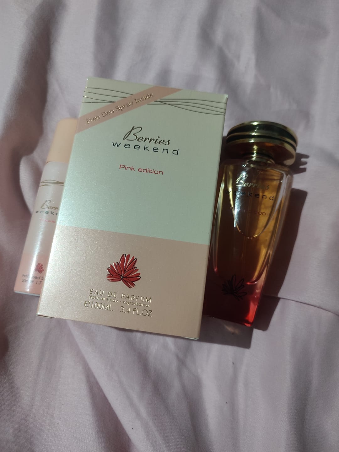 Customer photo review of Berries Weekend pink edition 100ml
