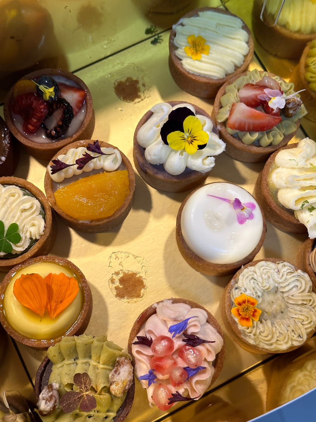 Customer photo review of The Dessert Connoisseur 16pcs