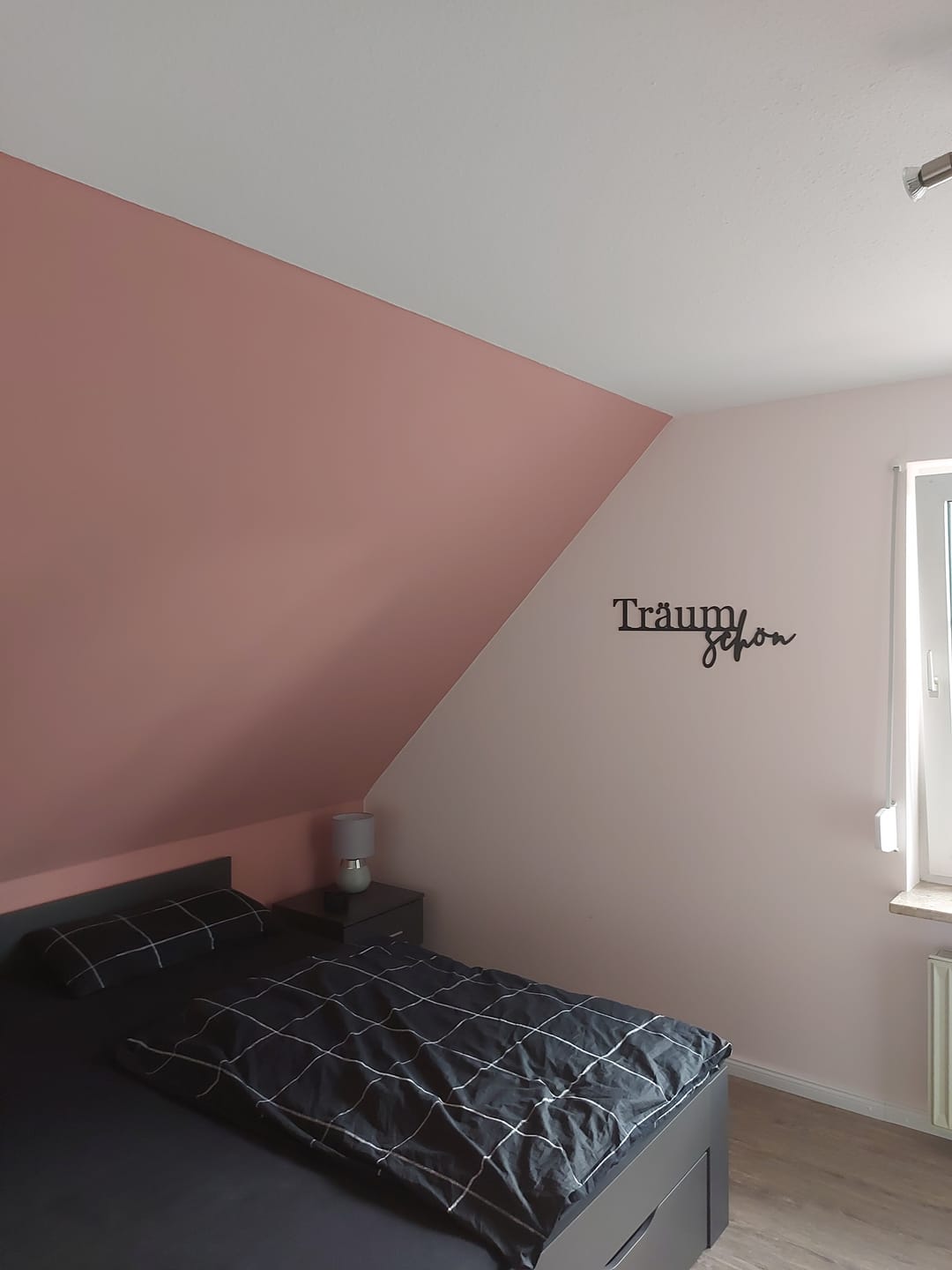 Customer photo review of 3D Schriftzug „Träum schön"