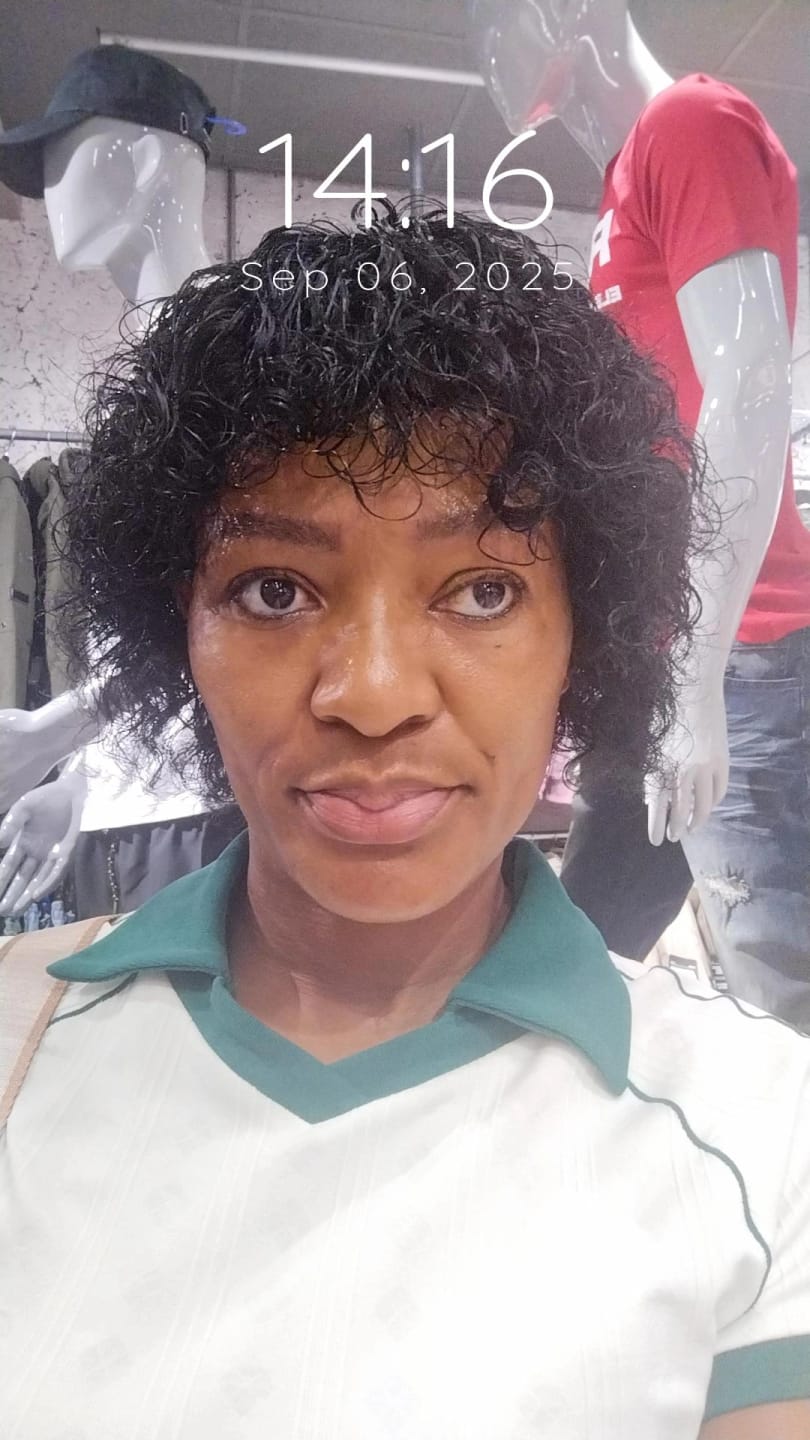 Customer photo review of Brazilian Full Cap Wig - Eva