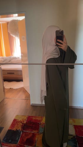 Customer photo review of Basic Abaya Jazz