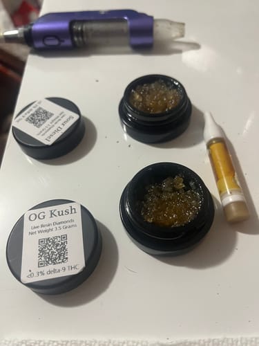 Customer photo review of OG Kush Live Resin Diamonds