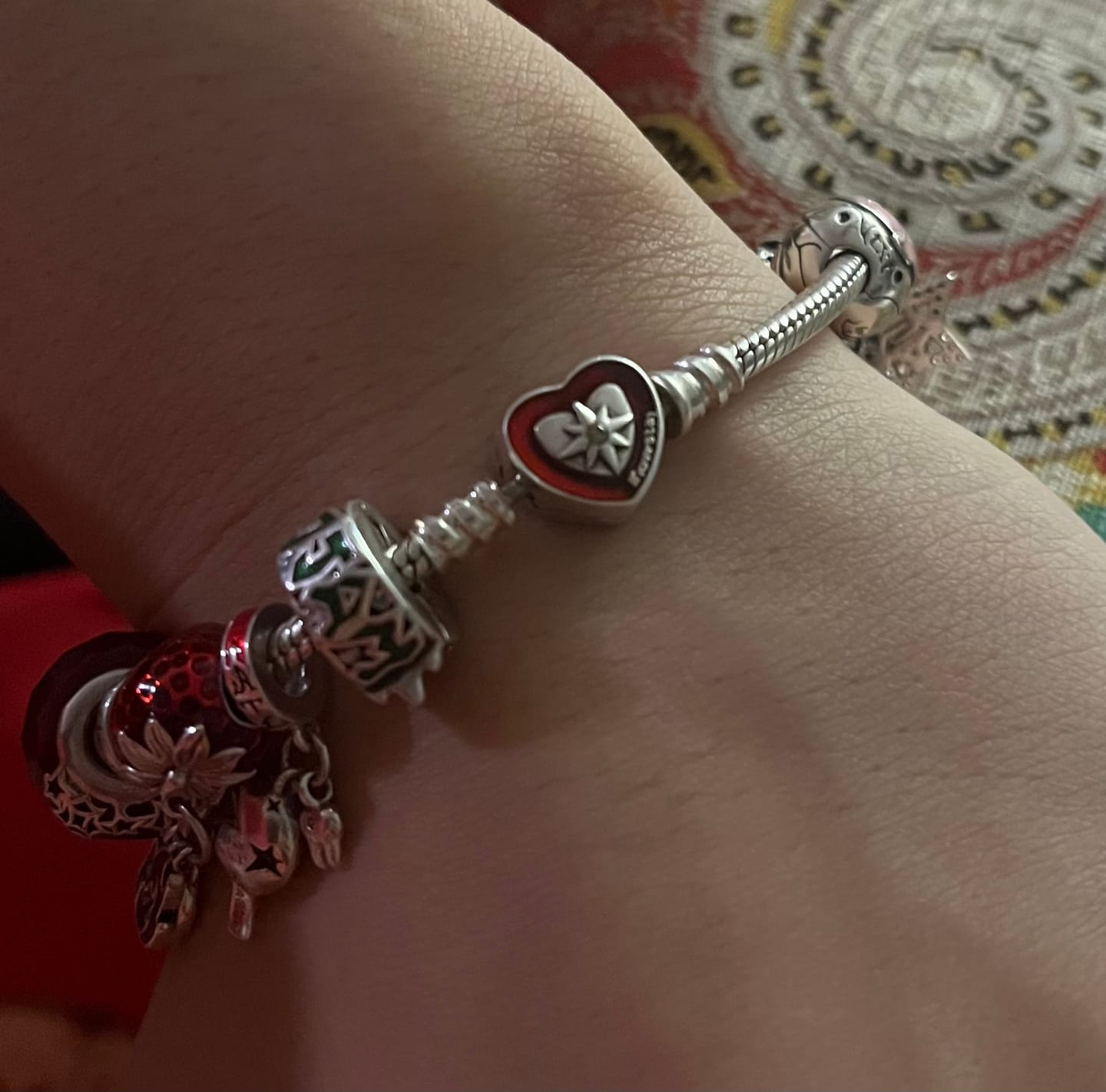 Customer photo review of PROJECT SKZ! heart clasp bracelet (STURDIER VERSION)