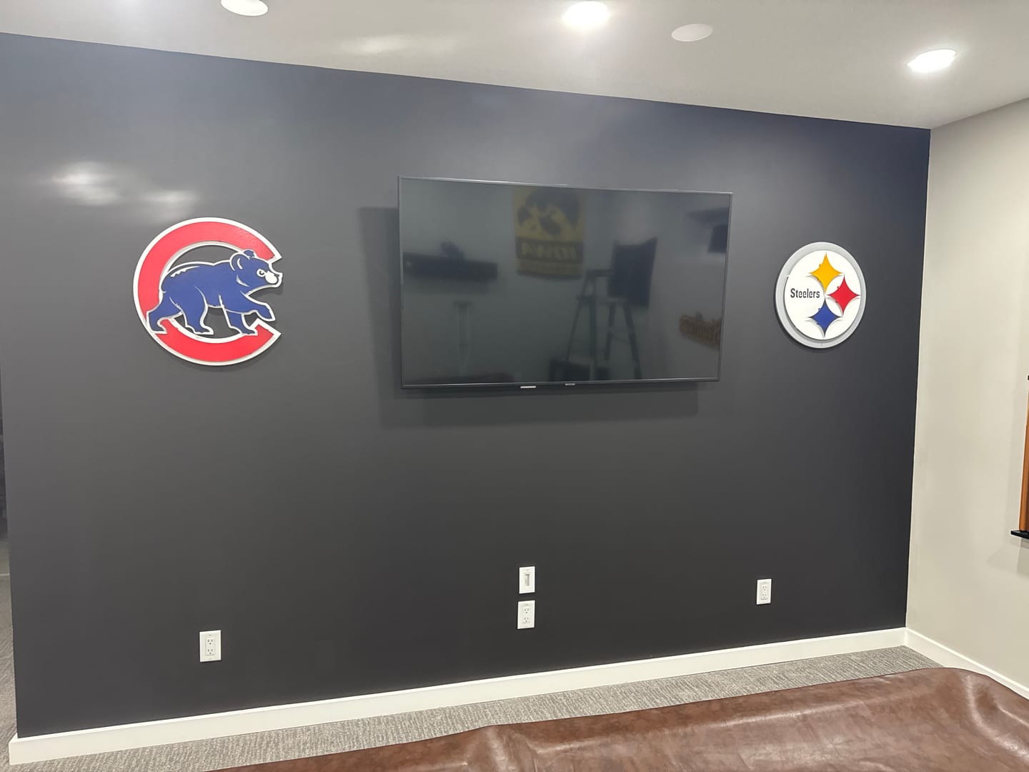 Customer photo review of Pittsburgh Steelers Iconic "Steelers" 3D Vintage Metal Wall Art