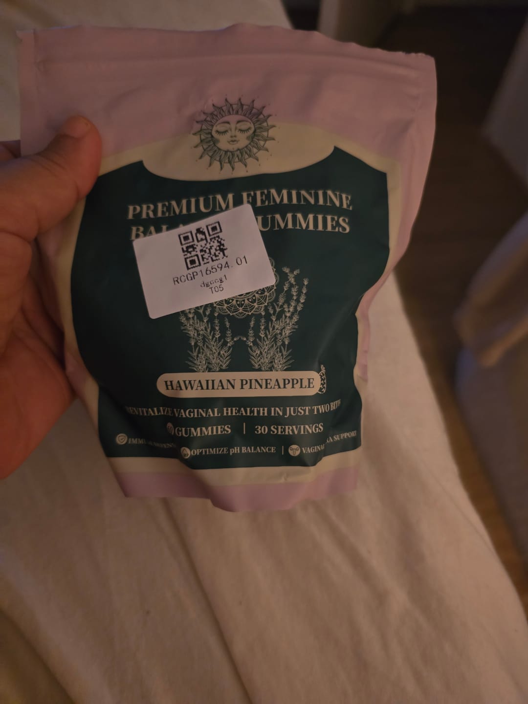 Customer photo review of Pineapple Vaginal Probiotic Gummies - pH Balance & Freshness Support