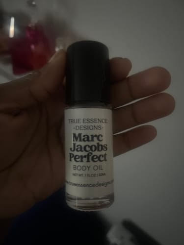 Customer photo review of MJ457 Perfect Body Oil - Women