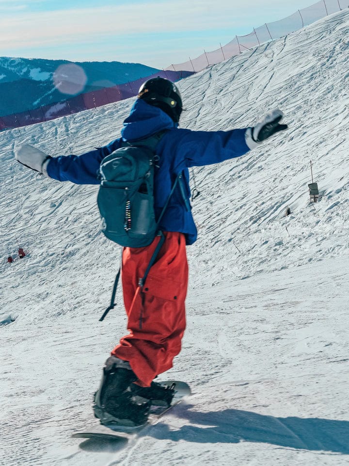 Customer photo review of Baggy Loose Fit Cargo Snowboard Pants - Unisex | Gsou Snow