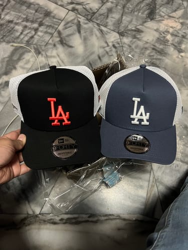 Customer photo review of 9FORTY A-Frame Trucker Los Angeles Dodgers Color Era Black Snapback