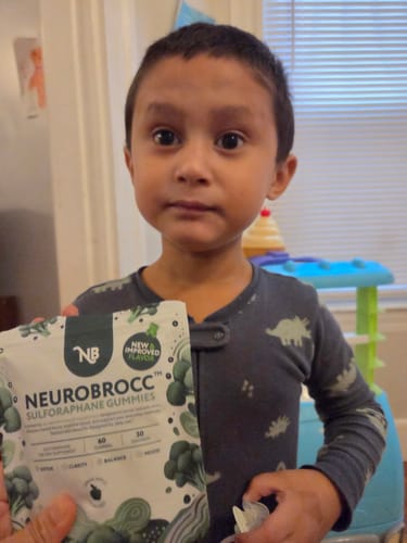 Customer photo review of NeuroBrocc Gummies