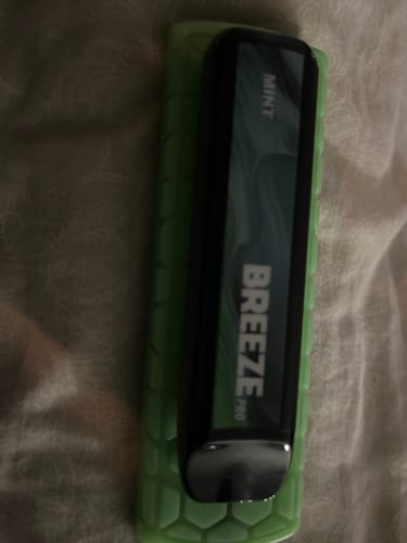 Customer photo review of Breeze Pro Disposable Vape