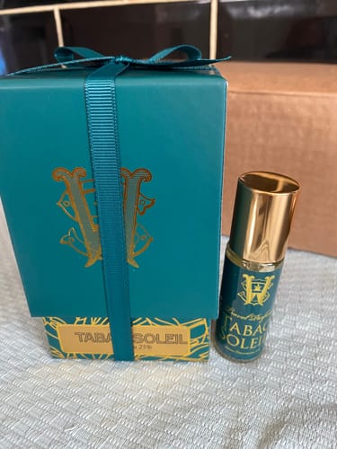 Customer photo review of Tabac Soleil