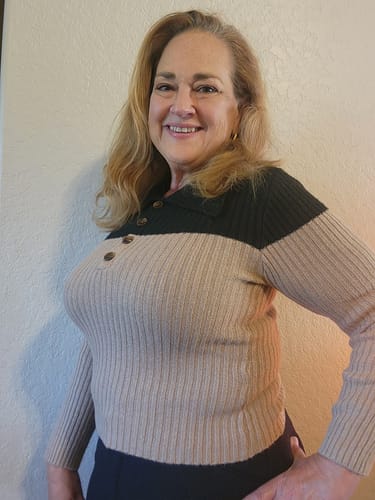 Customer photo review of WOMEN'S LONG SLEEVE BUTTON UP RIBBED COLORBLOCK TOP