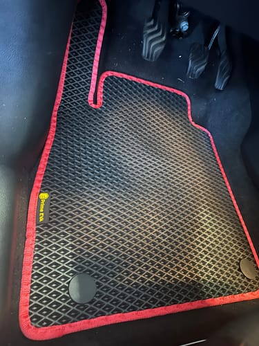 Customer photo review of Auto Fußmatten nach Maß - Komplettset