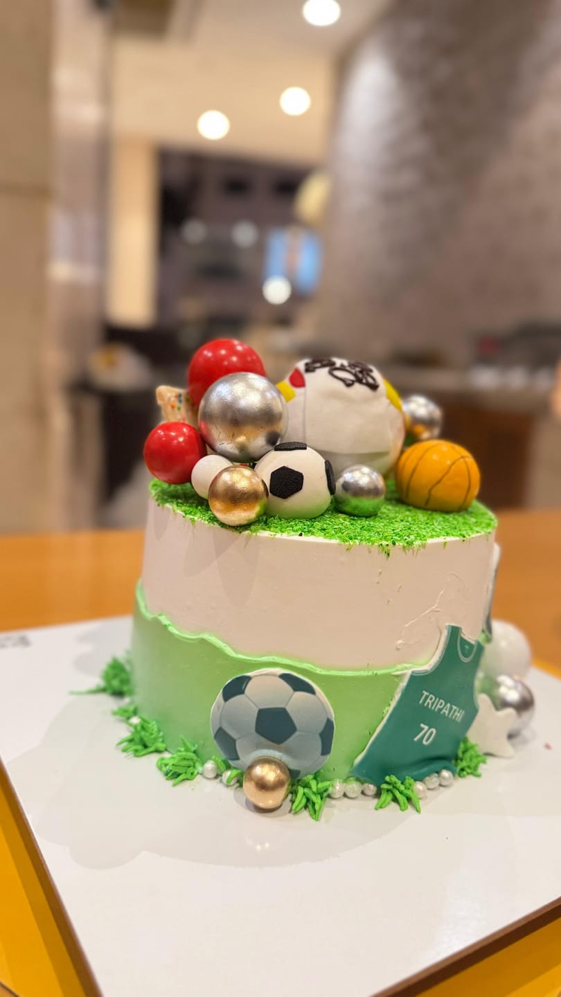 Customer photo review of Football Fanatic Cake