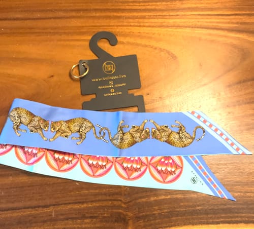 Customer photo review of Brand New Bellezza Two Tone Blue Leopard Tropical Double Faced Silk Twilly DISPATCHED W/C 25th AUGUST
