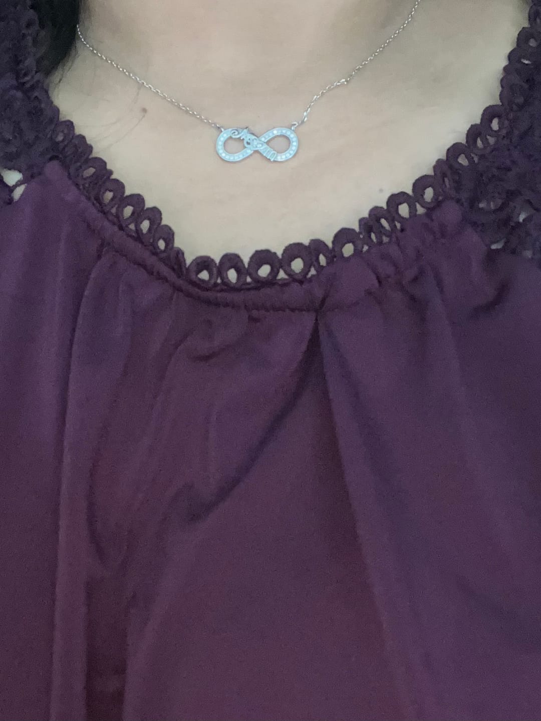 Customer photo review of Robin 18k White Gold Plated Mom Infinity Necklace with Swarovski Crystals