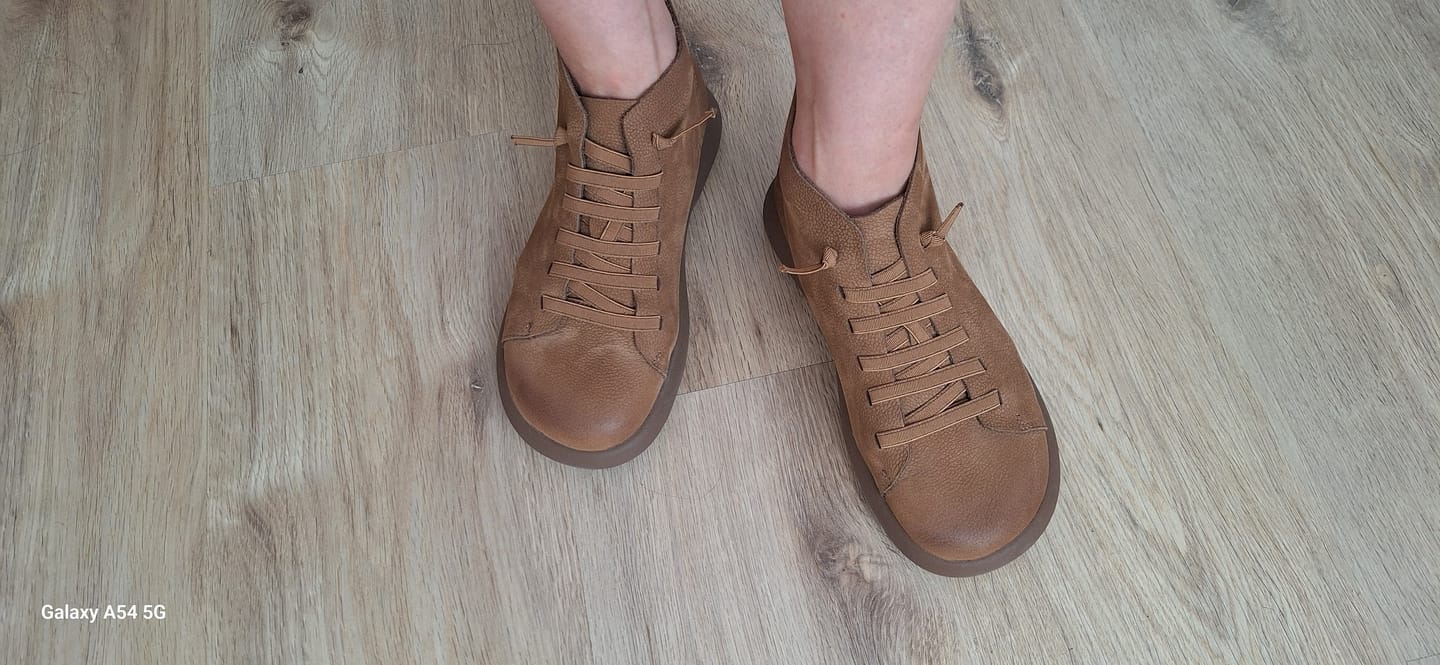 Customer photo review of Women Stylish Genuine Leather Fleece-lined Boots