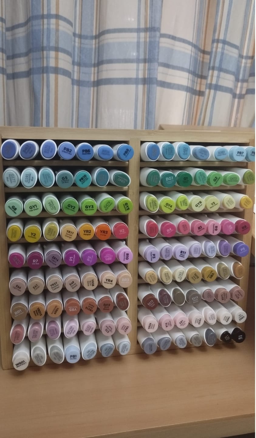 Customer photo review of Ohuhu Bamboo Marker Organizer (Europe Only)