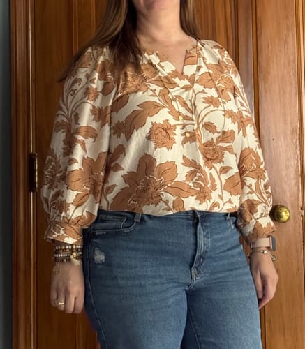 Customer photo review of Vintage Floral 3/4 Sleeve Blouse