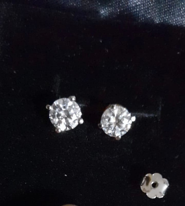 Customer photo review of THE SPARKLE OF MOISSANITE STUDS
