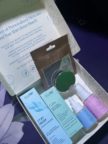 Customer photo review of Stay Fresh Moisturizer Controls Oil and Brightens