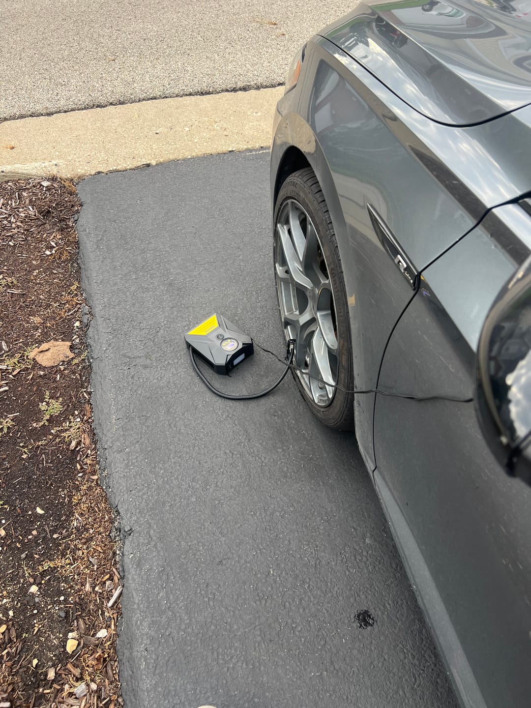 Customer photo review of 80Eighty® Tire Inflator