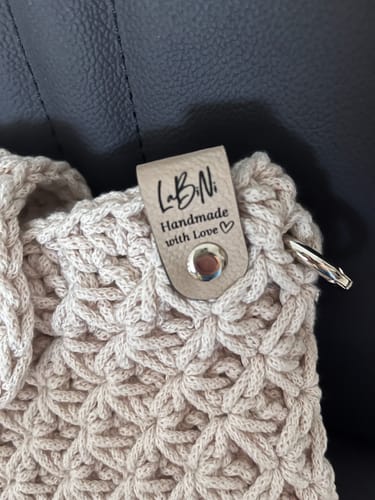 Customer photo review of Kunstleder-Labels mit Chicago Screws - Personalisierte Labels