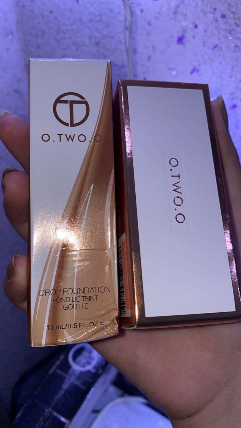 Customer photo review of O.TWO.O LIQUID DROP FOUNDATION