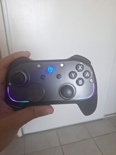 Customer photo review of EasySMX® S10 Gaming Controller for Switch 2: TMR Sticks, HD Rumble, Swappable D-pad - Pre-order